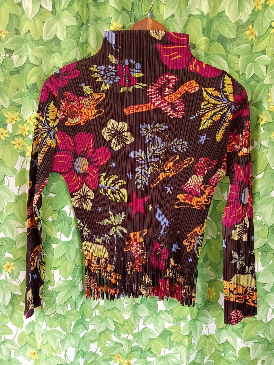 E*o様 レディース3 プリーツプリーズ イッセイミヤケ 総柄 長袖