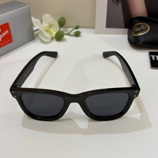 RAYBAN
