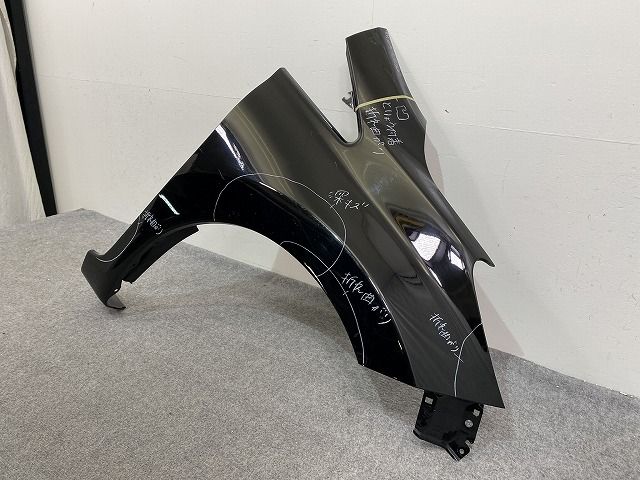日産　NOTE/ノート　E12　後期　右フェンダー　純正　624705 日産 NOTE⁄ノート E12⁄HE12 後期 左フェンダー 純正 228738