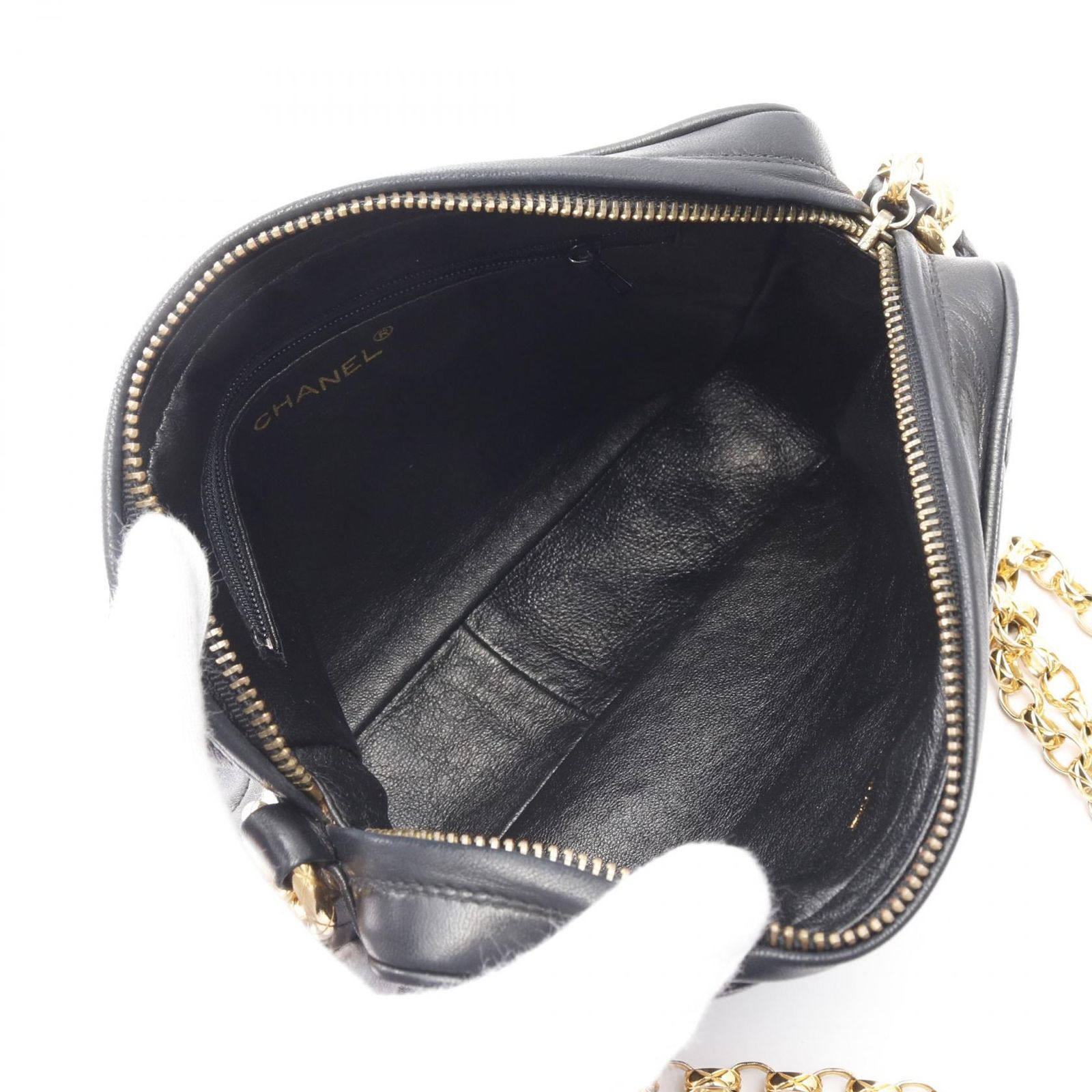 シャネル CHANEL ショルダーバッグ マトラッセ ブラック ラムスキン