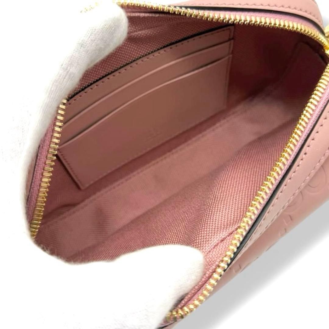 未使用　グッチ　チェーンショルダーバッグ　GGスーパーミニ　付属品完備　3975 未使用 グッチ チェーンショルダーバッグ GGスーパーミニ 付属品完備