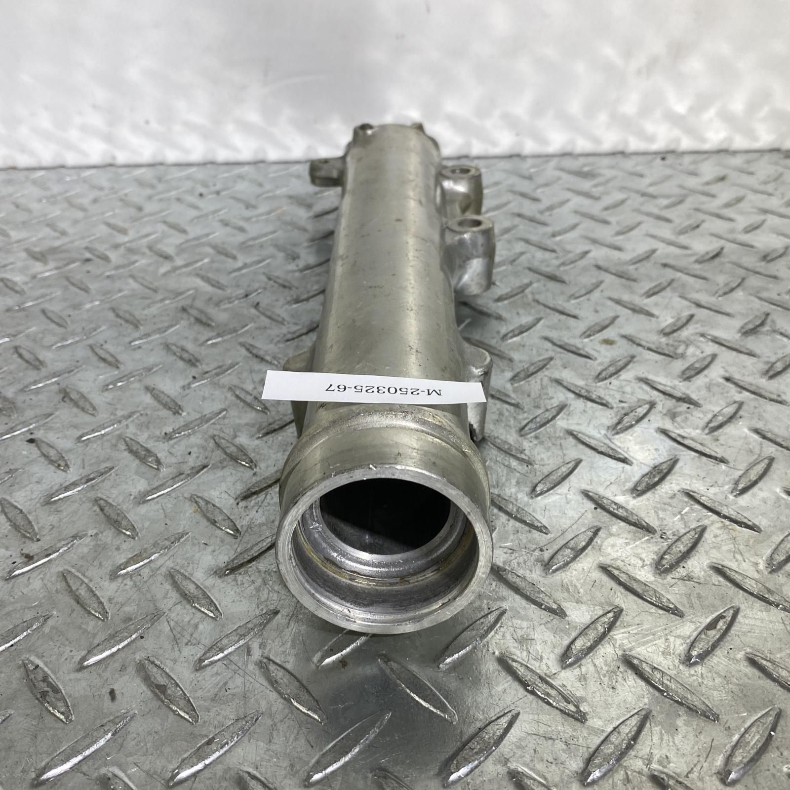 ボトムケース 右