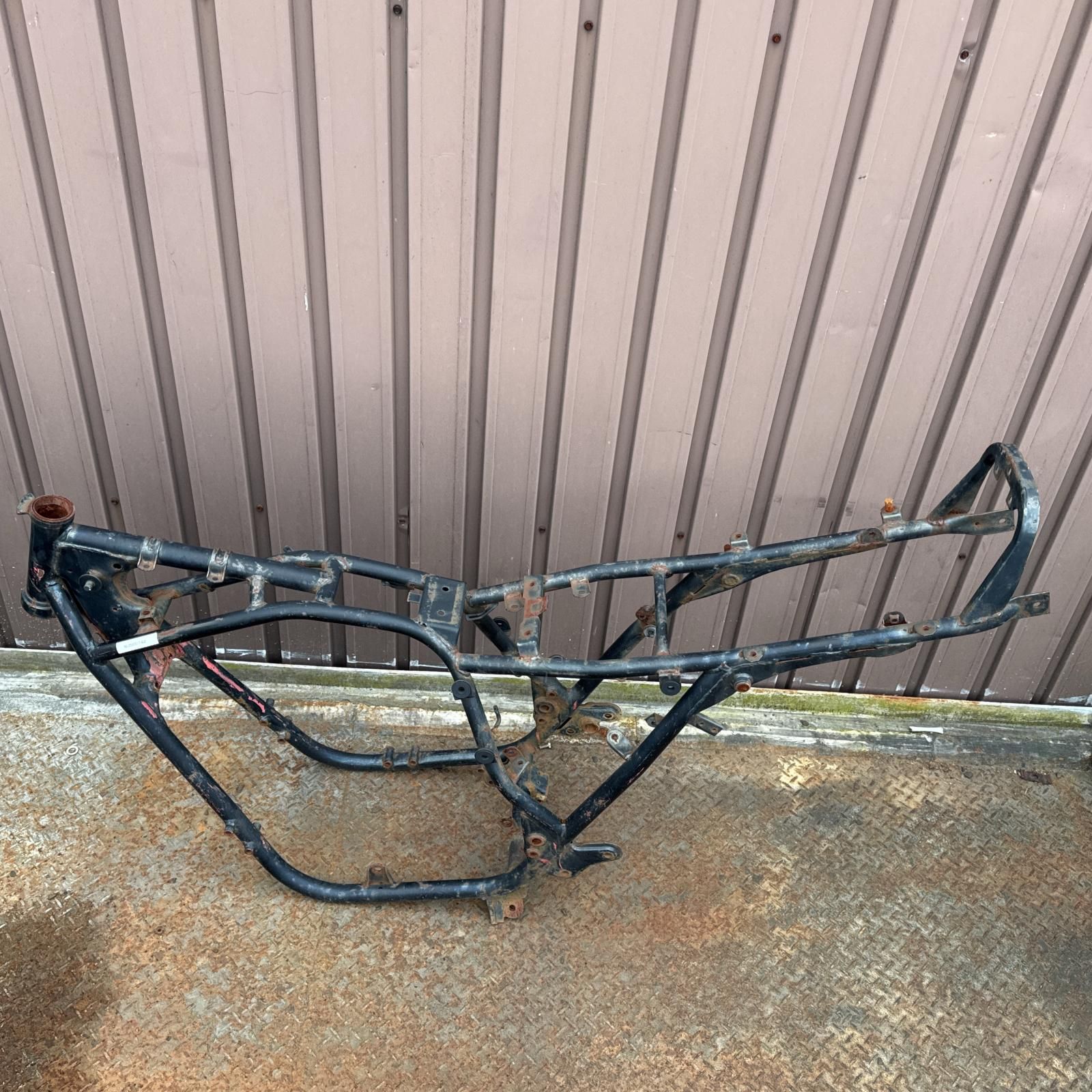 SUZUKI GS550 フレーム 書類無し スズキ [M-250319-61] SUZUKI GS550