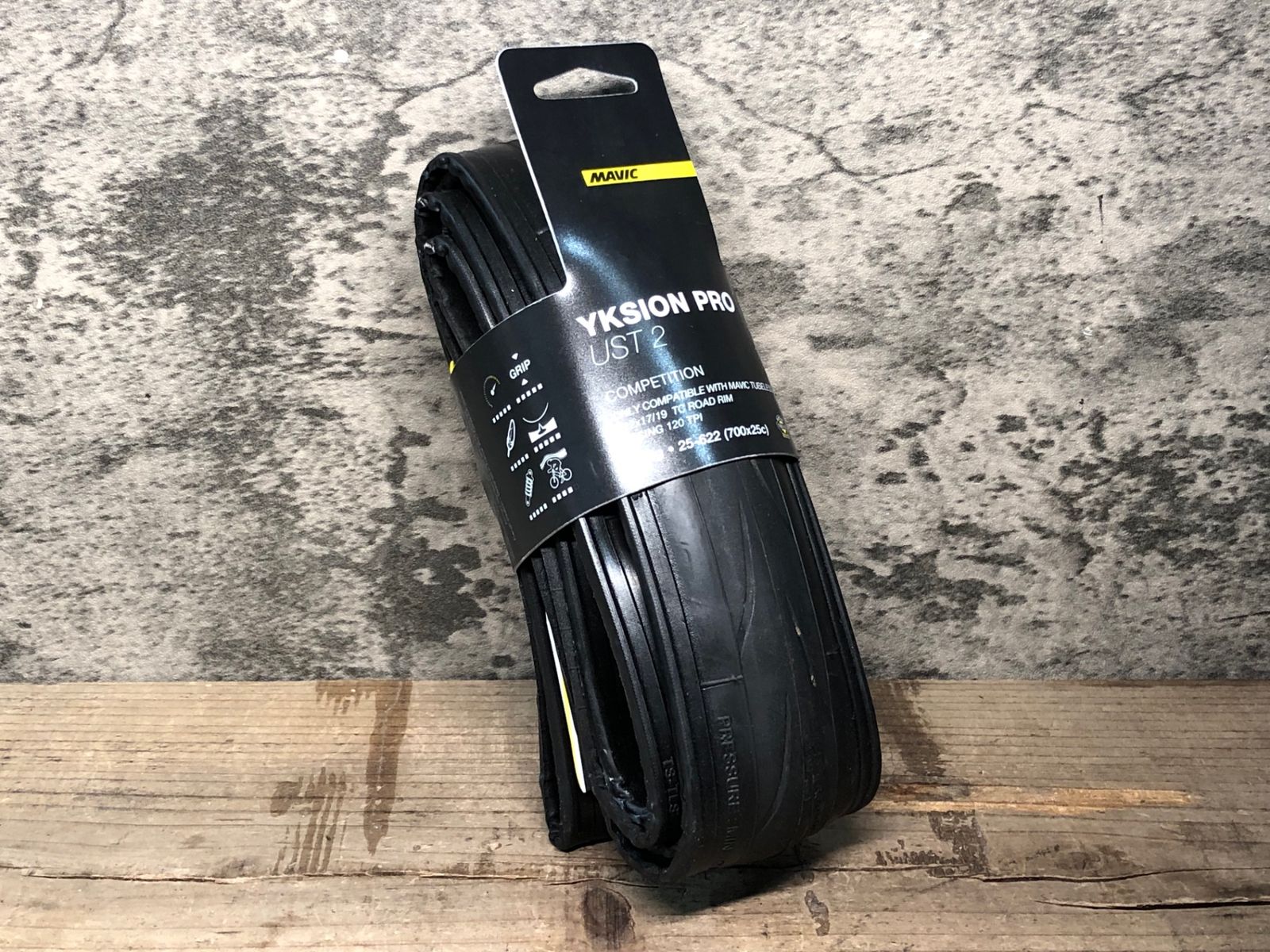 JF261 マビック MAVIC YKSION PRO UST 2 クリンチャータイヤ 黒 700 x 25C