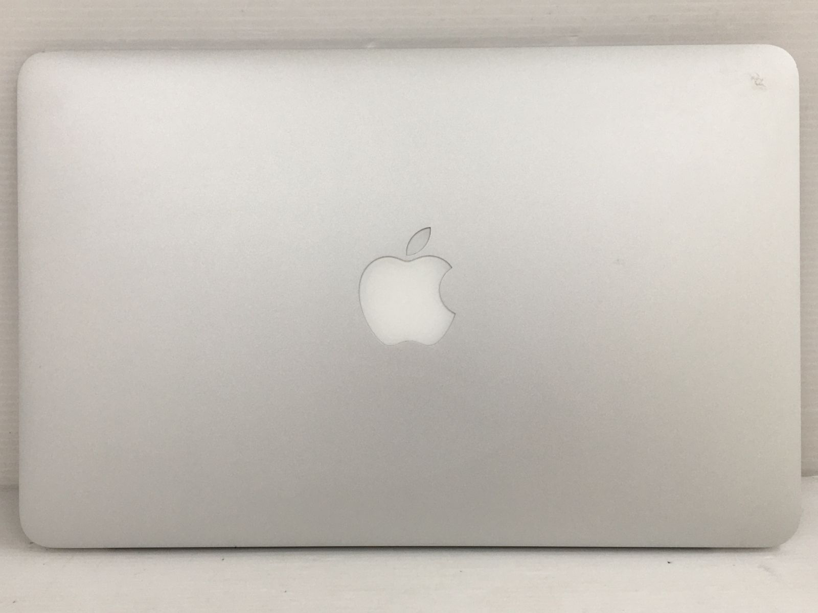 ☆【良品 11.6インチ】Apple MacBook Air (11-inch, Early 2014) A1465 Core i5(4260U)/1.4GHz RAM:4GB/SSD:256GB Catalina 動作品