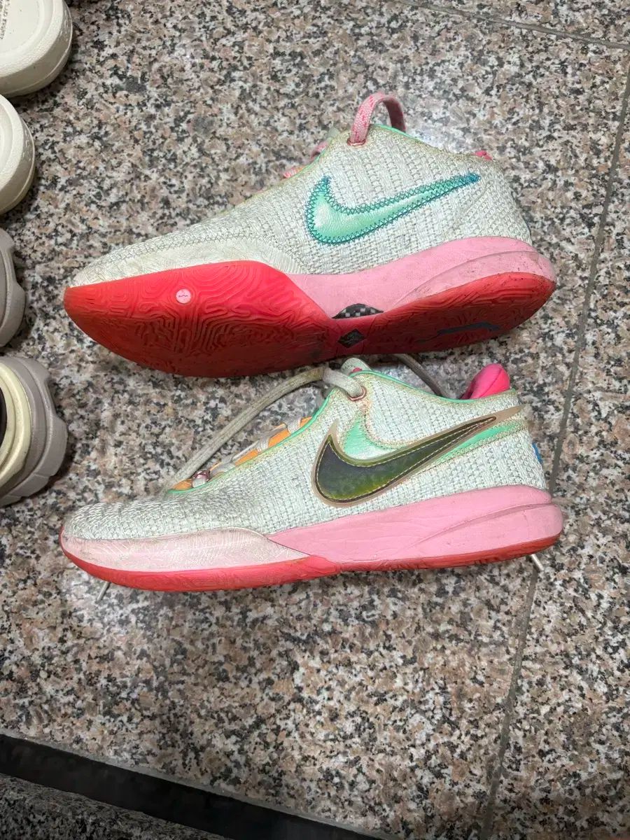 NIKE(ナイキ) レブロン 20 バスケットシューズ - メルカリ