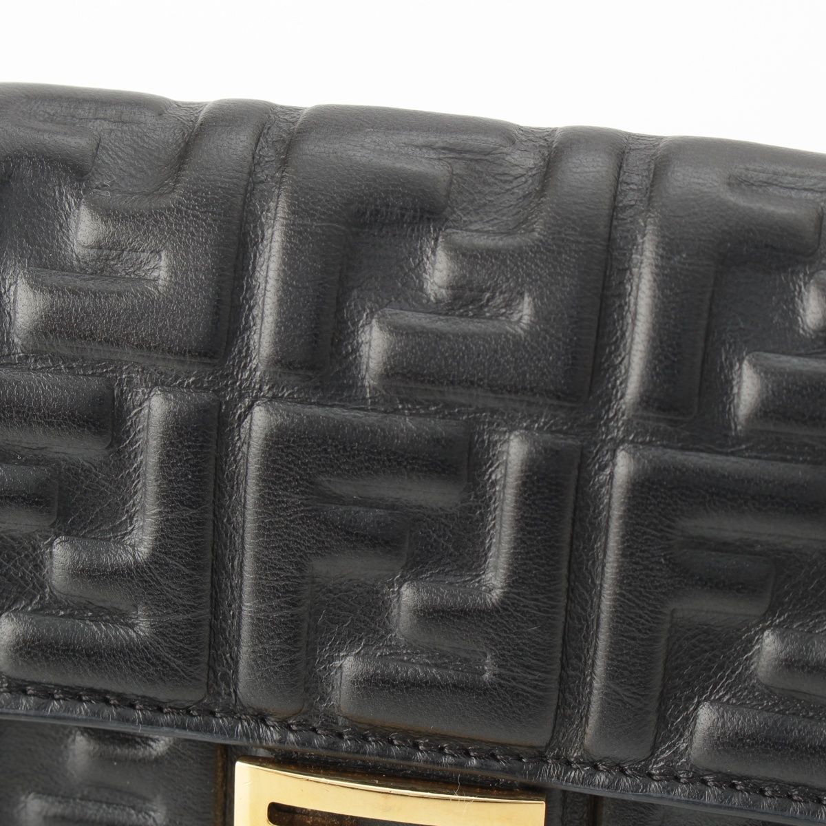 フェンディ レザー FFエンボス ズッカ チェーンショルダー ウォレット