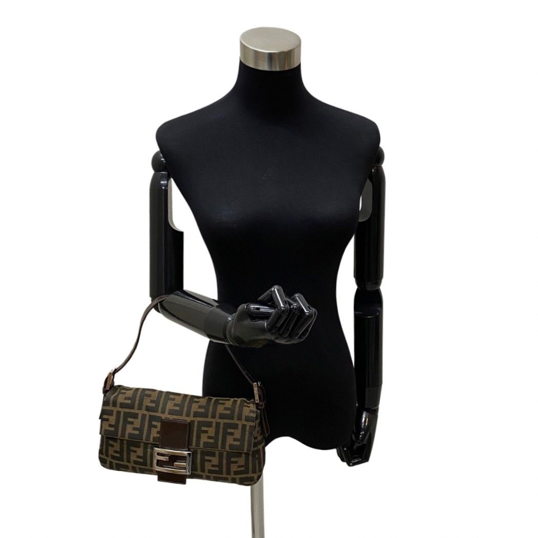 極 美品 FENDI フェンディ マンマバケット ズッカ 柄 FF ロゴ
