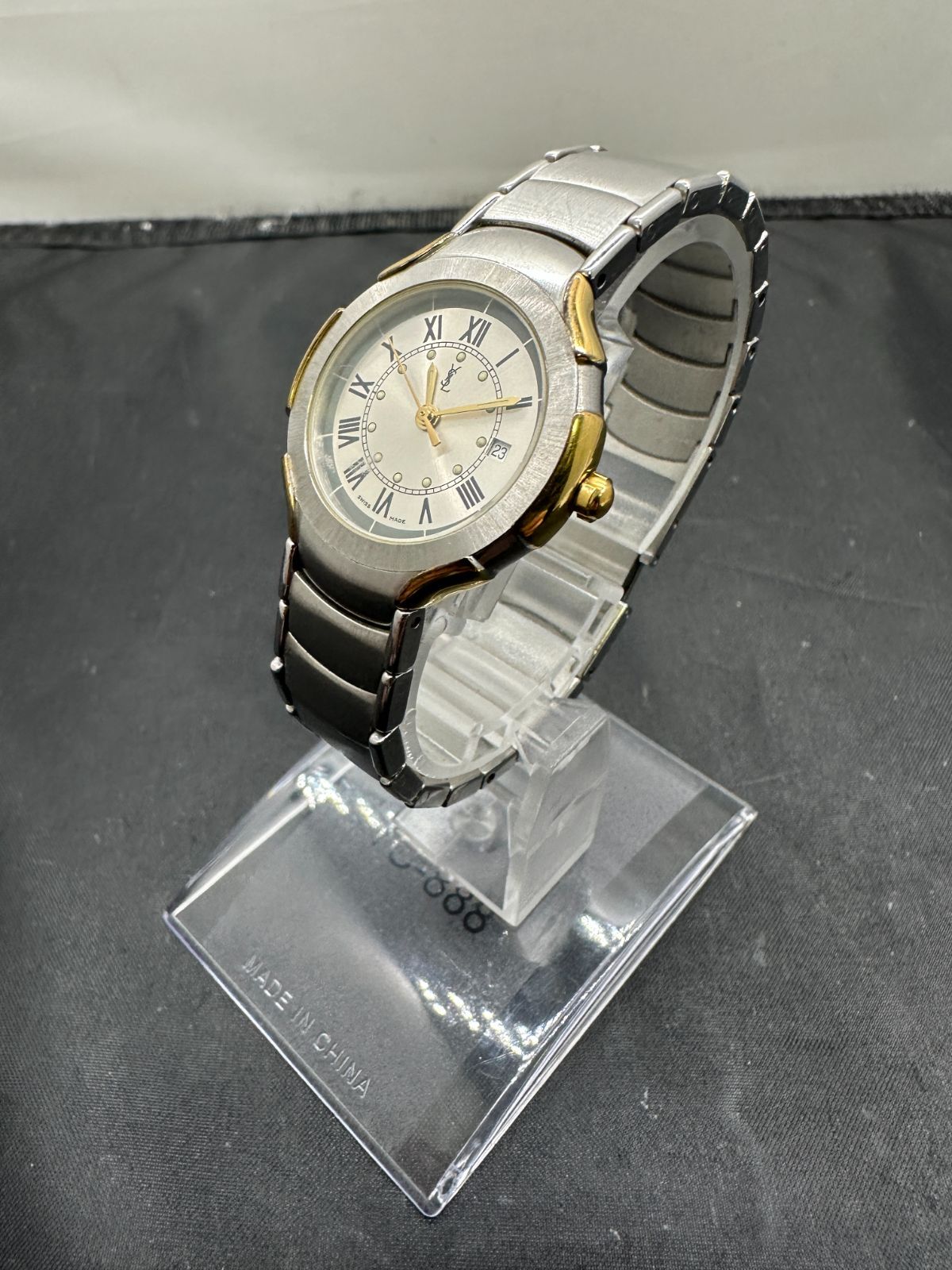 イヴサンローラン