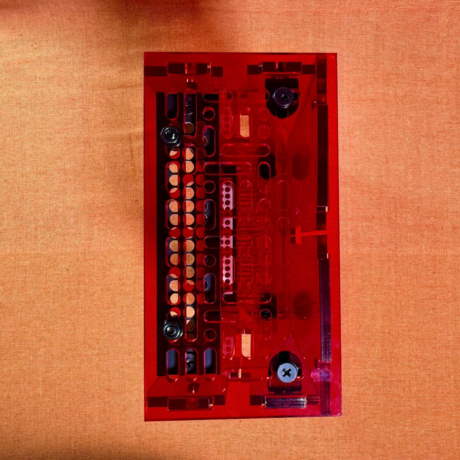 zudo-block-40 Red-Metal