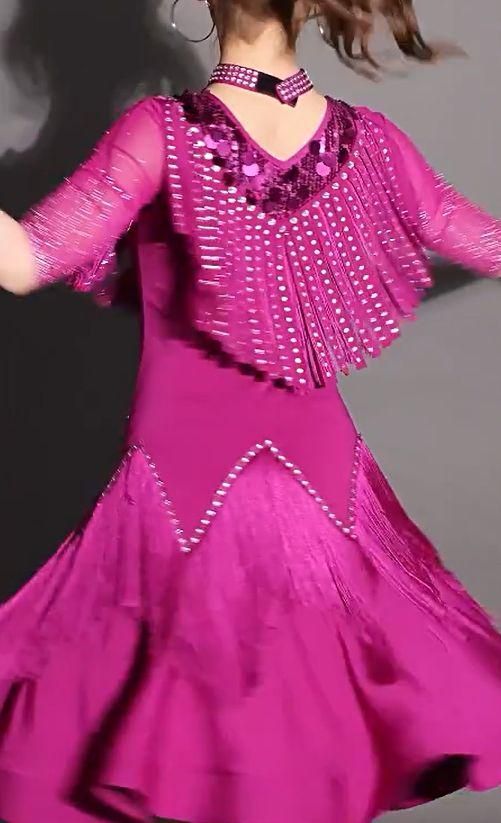 ラテンドレス 競技