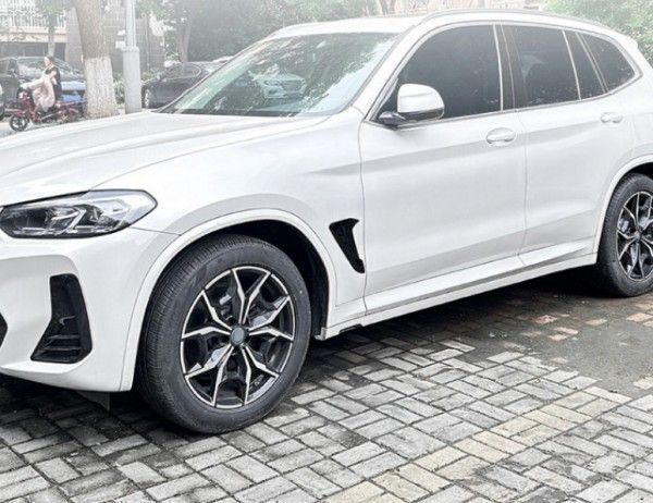 BMW X3 X4 G01 G02 Mスポーツ 2018- 2PCS フロントエアベントインテークトリム ボディキット 2色選択可