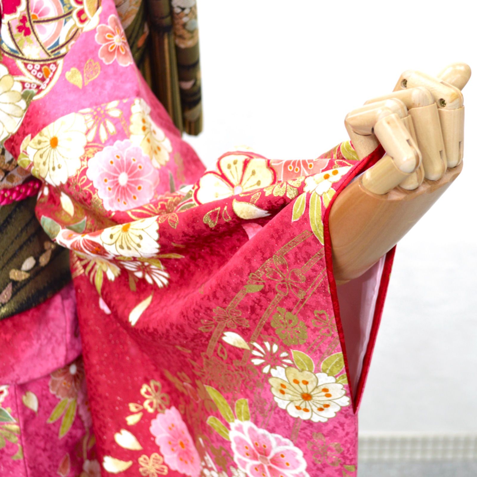 美品》正絹 振袖フルセット M〜Lサイズ 成人式 新古典 金彩 レッド