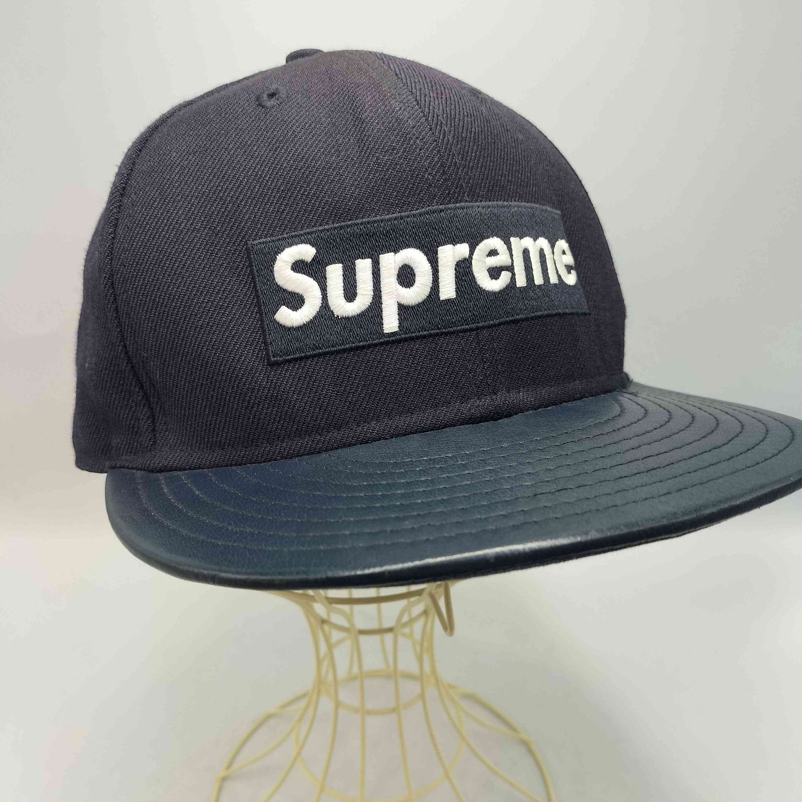 シュプリーム Supreme 12AW MMXIII Leather Visor New Era Cap 