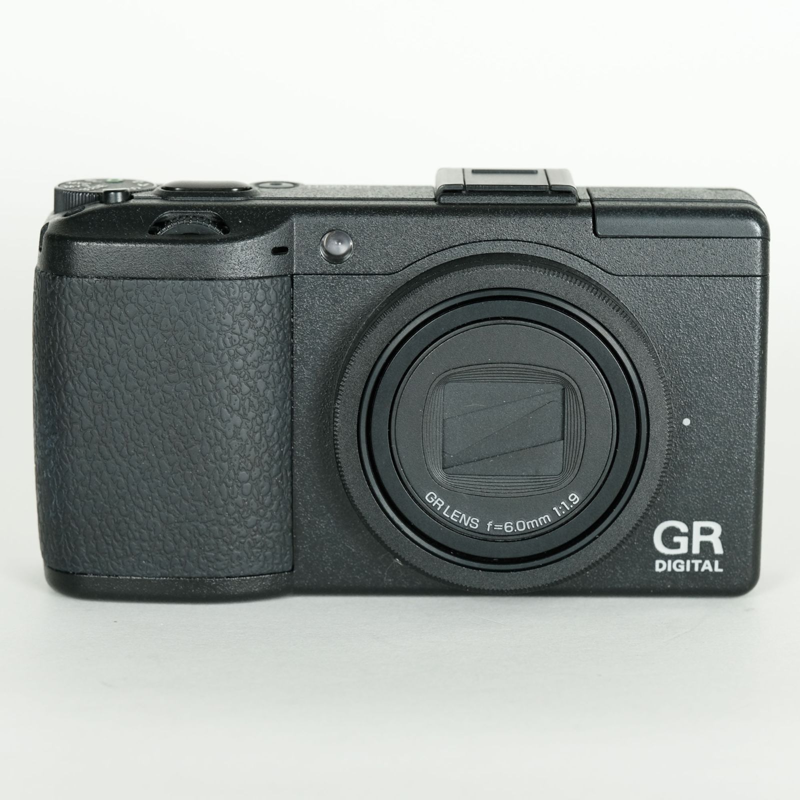 【ショット数5267回】RICOH GR III コンパクトデジタルカメラ ショット数5267回】RICOH GR III コンパクトデジタルカメラ