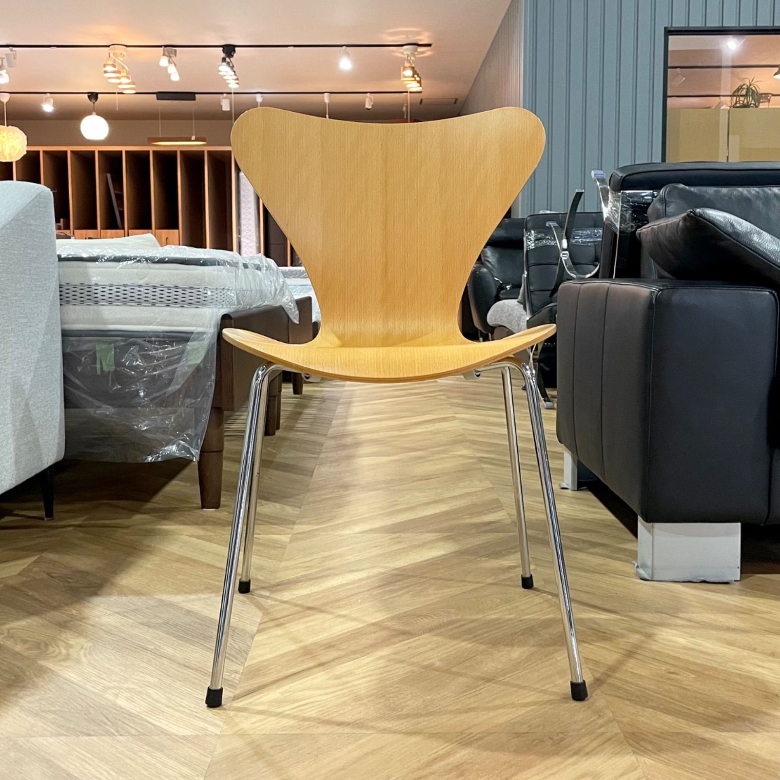 N-07028 FRITZ HANSEN フラッツハンセン SERIES 7 セブンチェア ナチュラルビーチ クロームレッグ 送料込み 全国配送