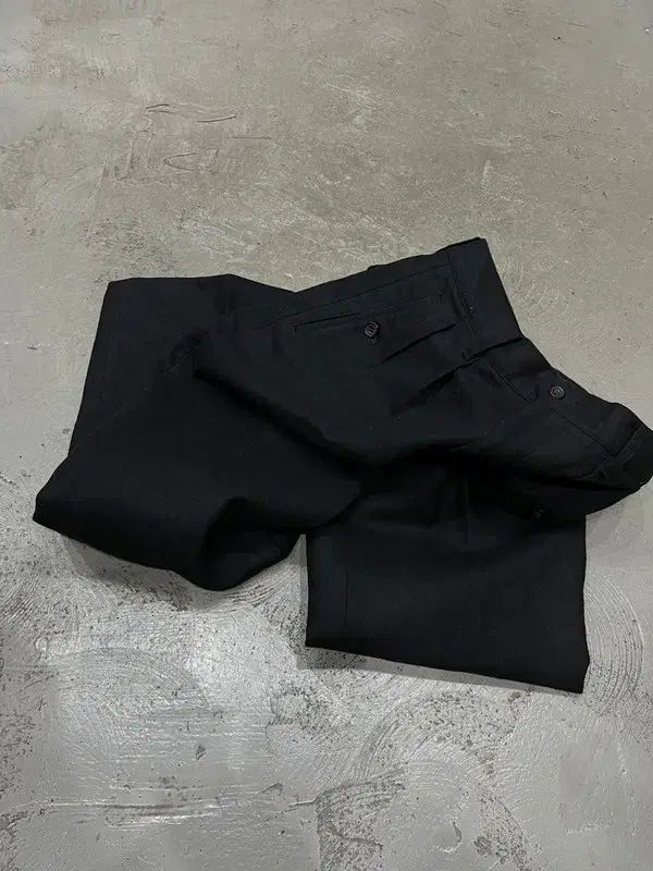 【雷市場（ポンジャン）商品韓国直送】 JPN ツータック ウール トラウザー スラックス スラックス 黒