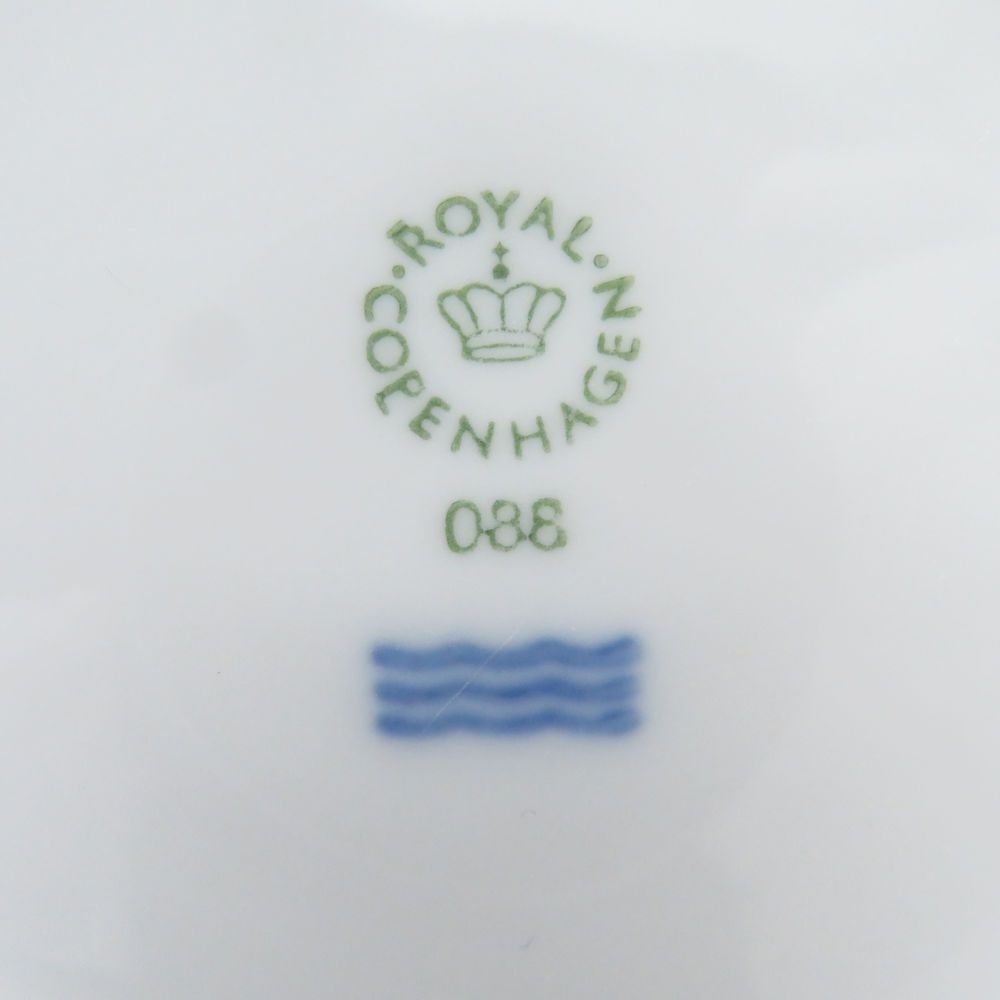 美品 ROYAL COPENHAGEN ロイヤルコペンハーゲン ホワイトエレメンツ カップ＆ソーサー コーヒー ティー ST243P 