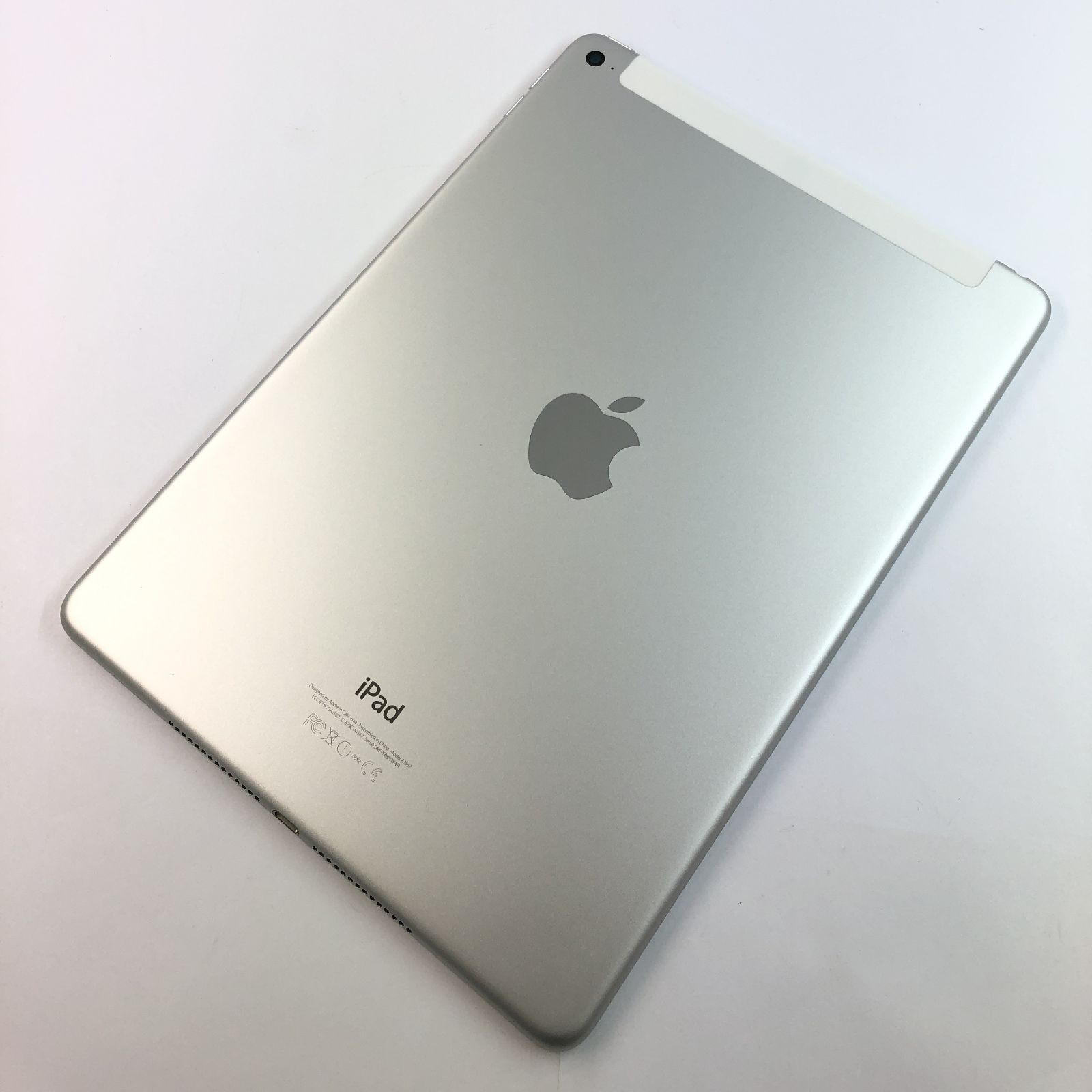 Apple - 良品中古 iPad Air 2 Wi-Fi 16GB シルバー Amazon.co.jp: 【整備済み品】 Apple iPad Air 2 Wi-Fi 16GB
