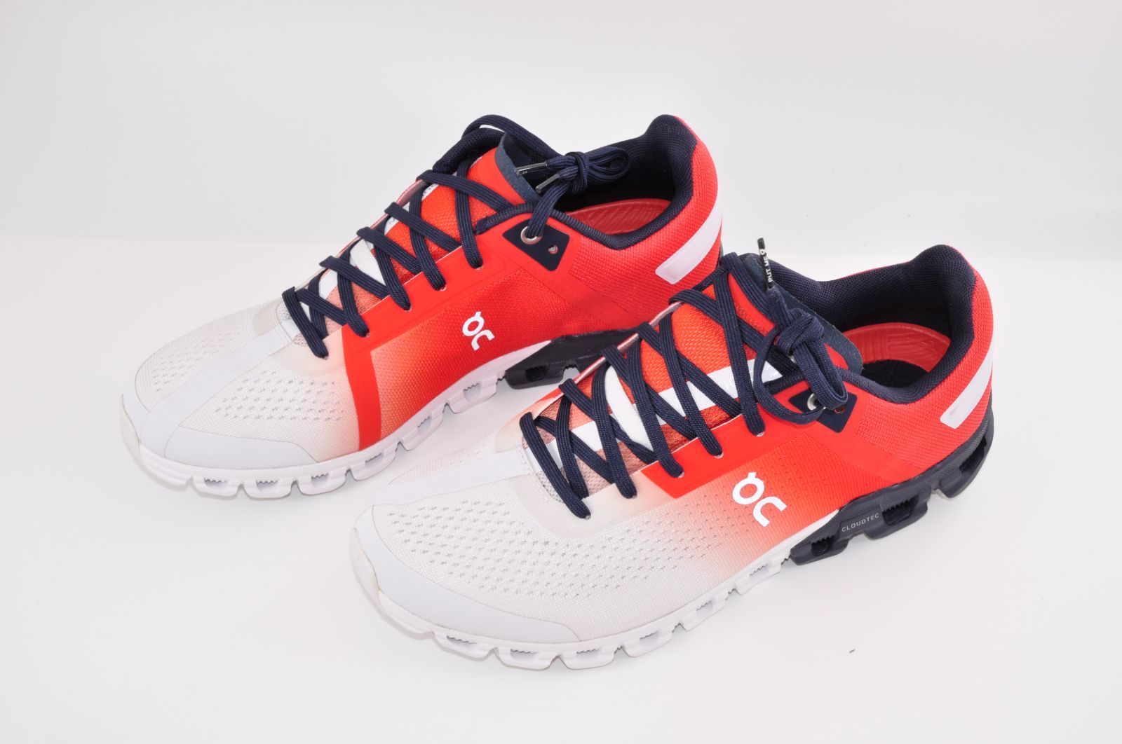 ランニングシューズ