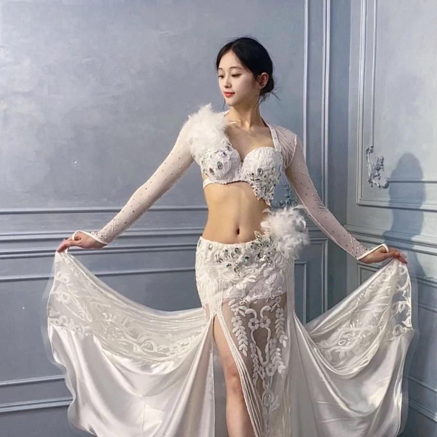 ♥ ベリーダンス オリエンタル衣装 羽根 セットアップ ホワイト オーダーメイド レッスンウェア WHITEMONARCHHOTEL_COM