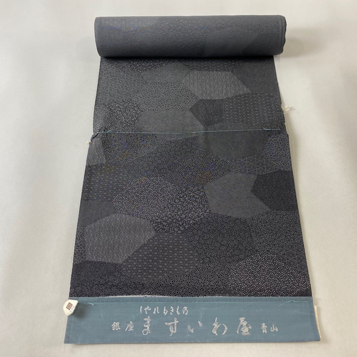 反物 秀品 江戸小紋 ますいわ屋 葉柄 花柄 黒灰 正絹 【中古】 - メルカリ