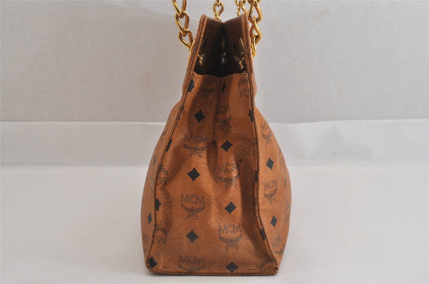 ✨MCM✨エムシーエム✨ヴィセトス✨ブラウン✨ショルダーバッグ✨ MCM エムシーエム ヴィセトス レザー ヴィンテージ ショルダー