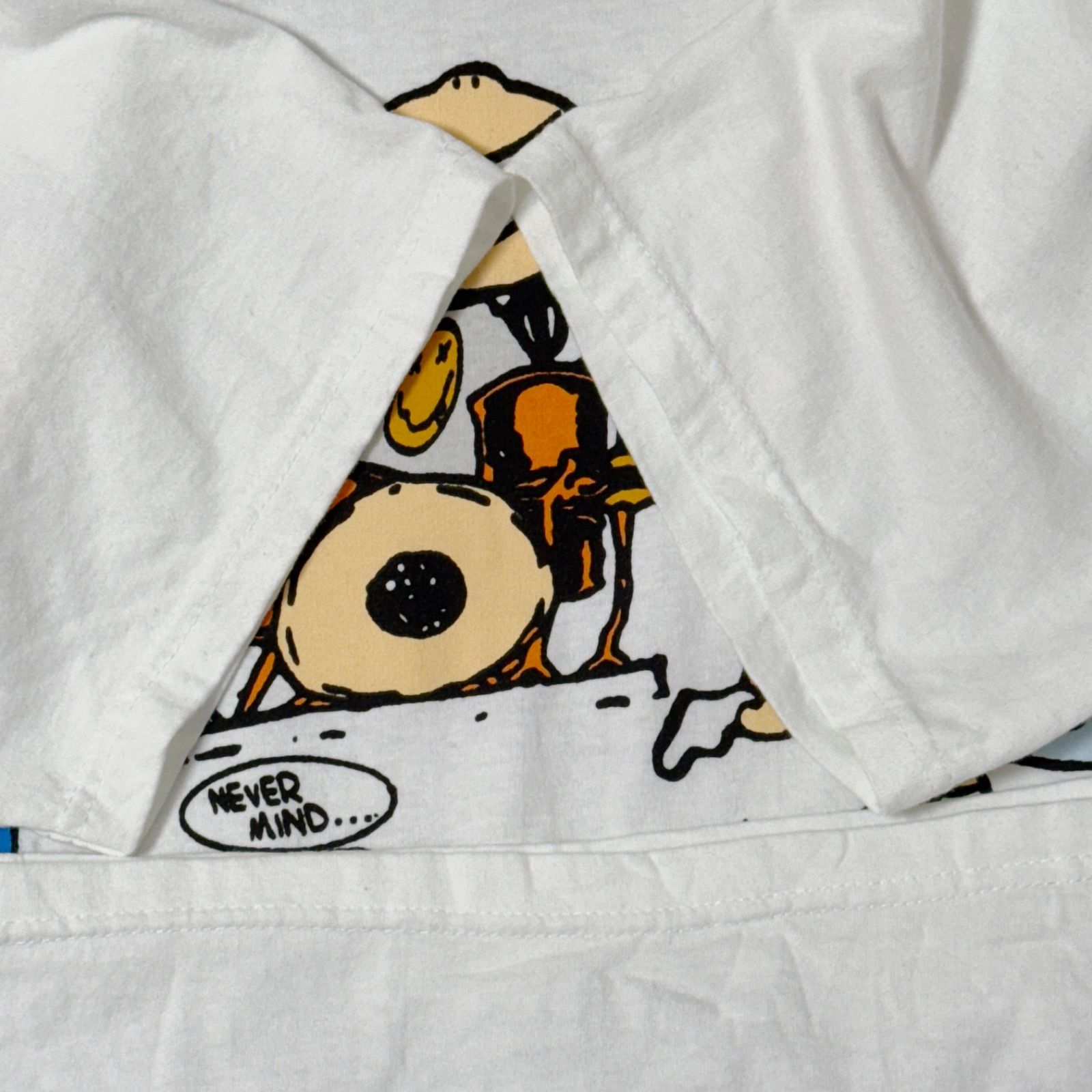 【サイズＬ】NIRVANA 　スヌーピー　Tシャツ 　Hanesボディ Nirvana x Snoopy Print Round Neck T-Shirt ニルヴァーナ