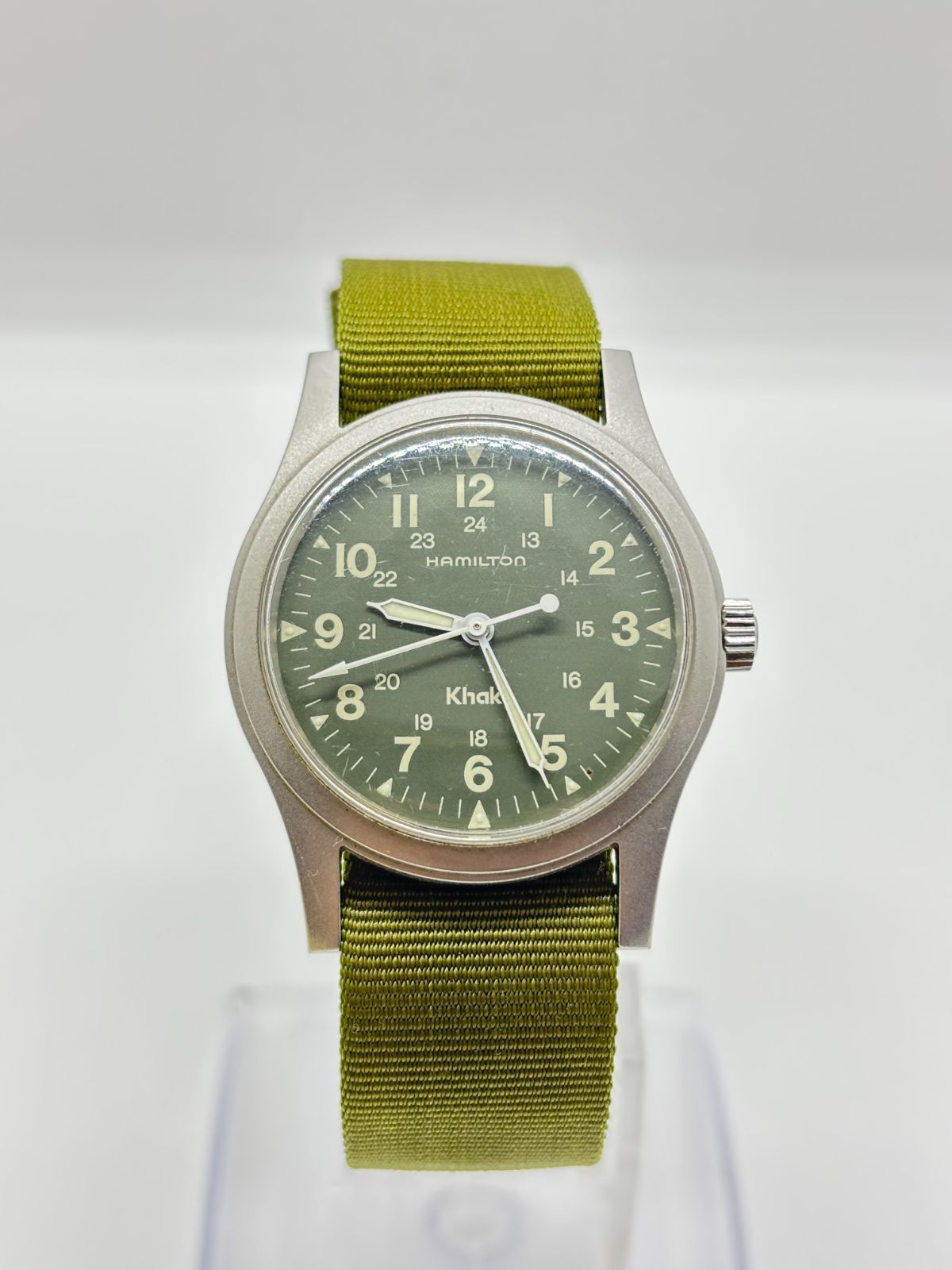 稼働品 ハミルトン メンズ腕時計 KHAKI 9415A クォーツ グリーン Hamilton ハミルトン カーキ 9415A 手巻き メンズ 腕時計 33mm