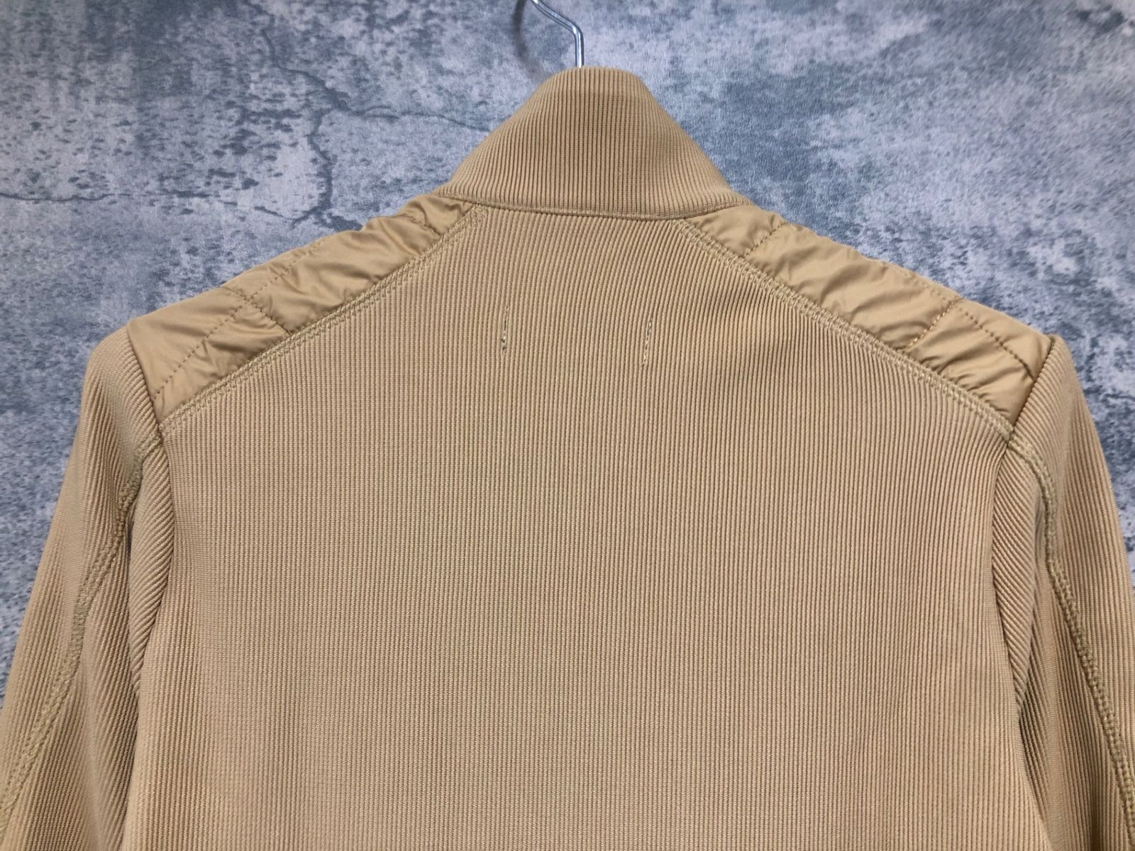 JE010 カフェドゥシクリステ CAFE DU CYCLISTE Leonie 防風 サイクル ダウンジャケット M ベージュ BRIGHTFACE_UK