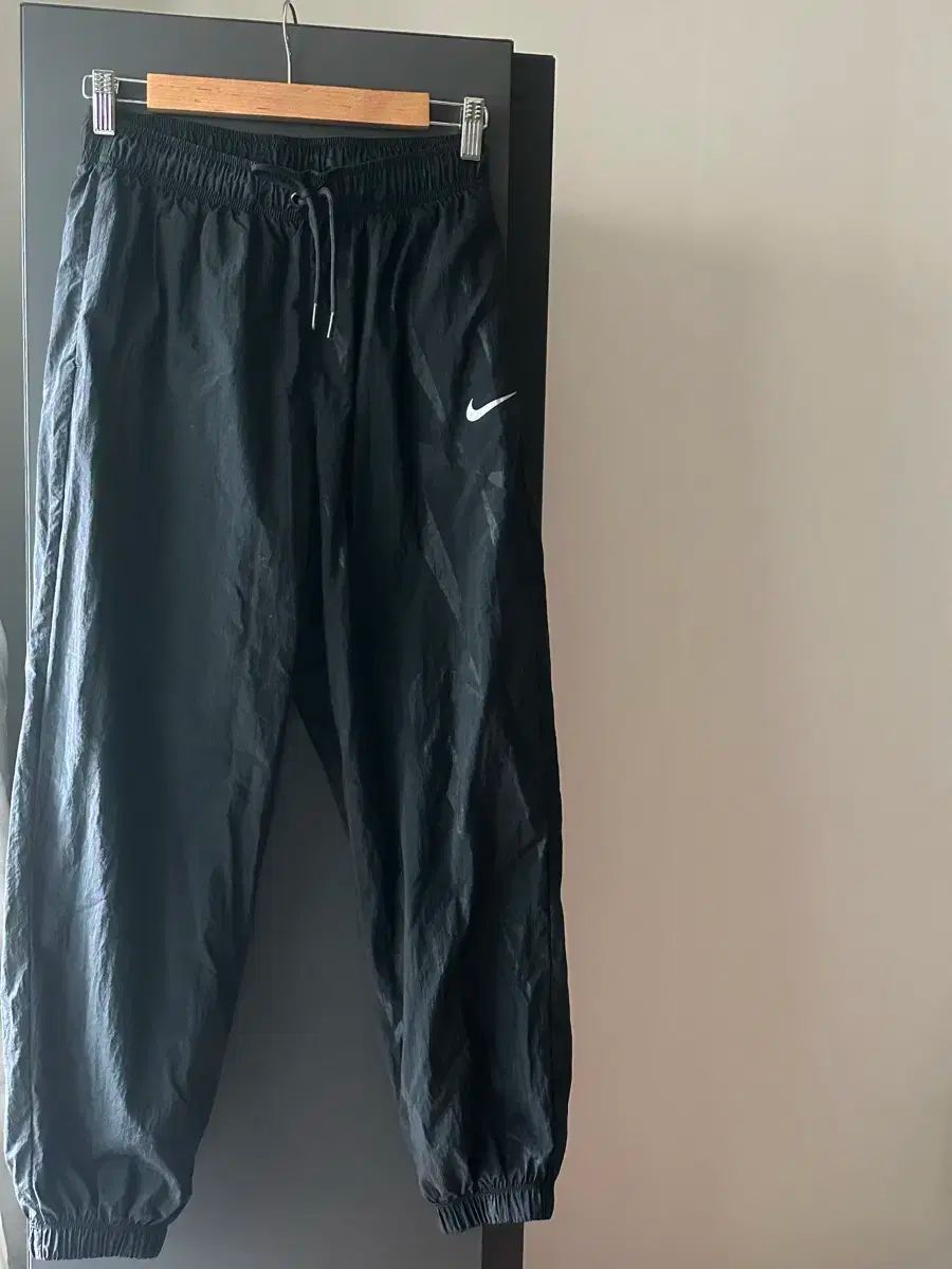 NIKE ナイキ ウーブン パンツ トレーニング ズボン M サイズ 黒