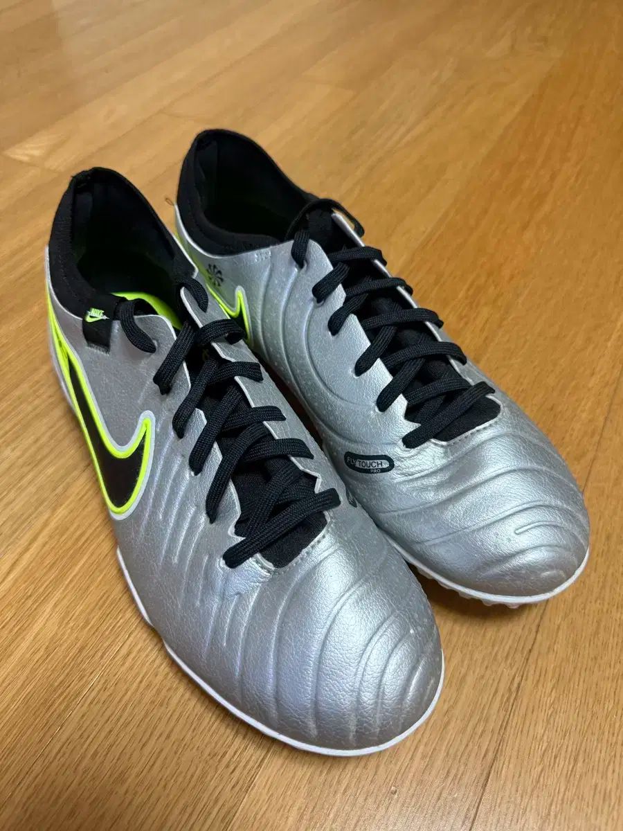 ネイマール×ナイキ ジョーダンハイパーヴェノムX プロキシモ IC セット