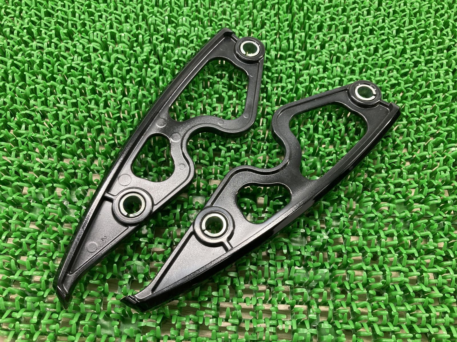 FLHR1690 ドッキングハードウェア 左右 黒 ハーレー 純正 中古 バイク 部品 ツーリング 14年以降ロードキング コンディション良好