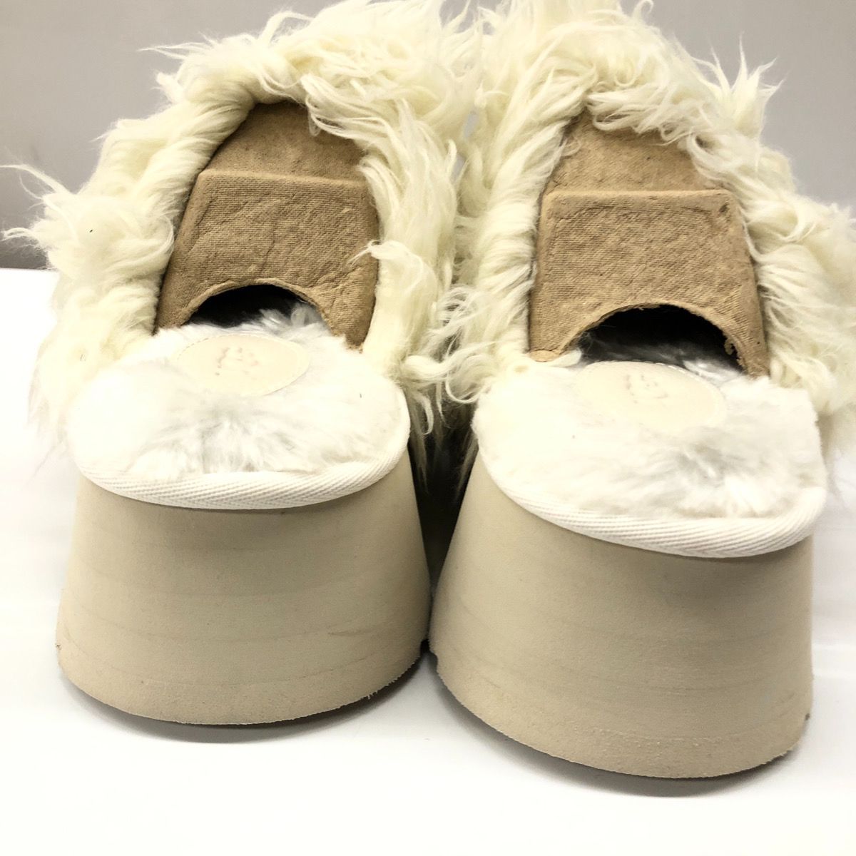 ご購入しますUGG フラッフ モマ シュガー スライド サンダル 23 - サンダル