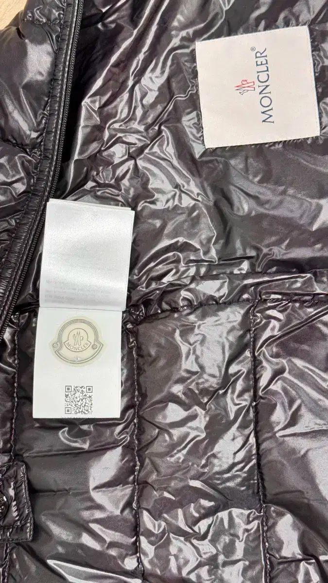 モンクレール ブラック