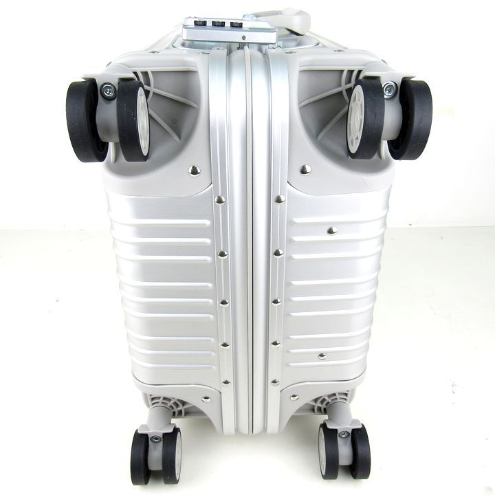 未使用 メルセデスベンツ スーツケース TSAロック 32L 4輪 アルミスーツ 新品未使用】メルセデスベンツ アルミスーツケース キャリー