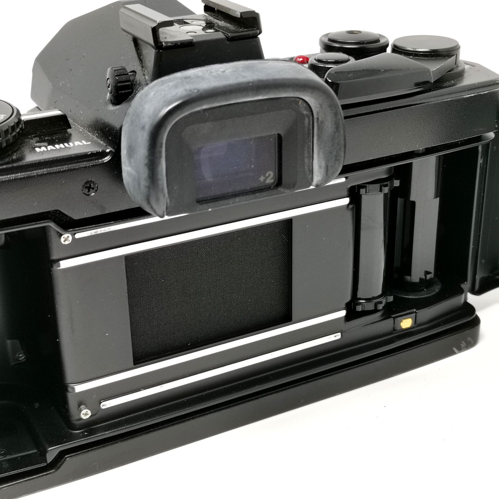 Leica CM 40/2.4 フィルムコンパクトカメラ + レザーケース Leica CM 40/2.4 フィルムコンパクトカメラ + レザーケース