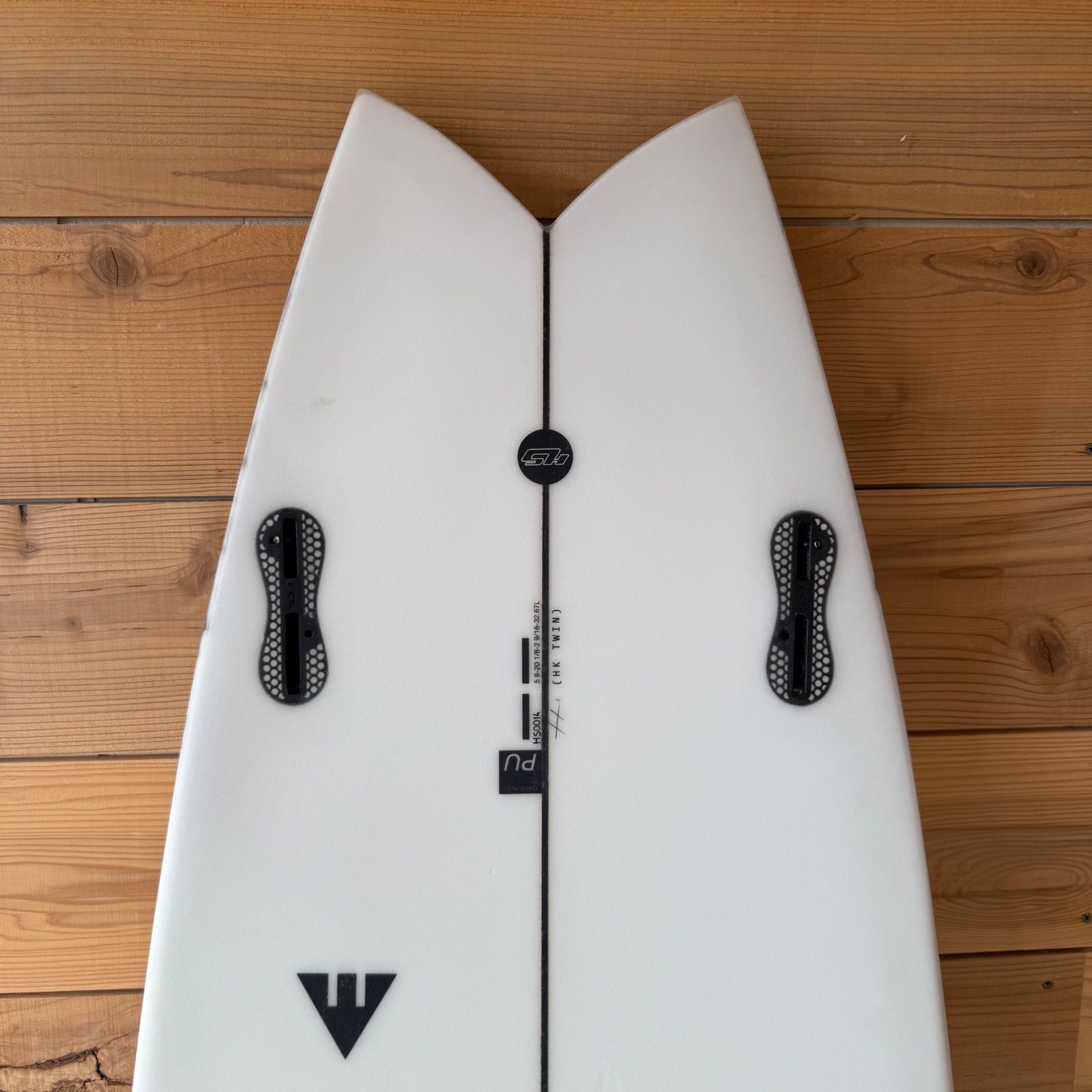 美中古 HAYDEN SHAPES ヘイデン シェープス5'9 HYPTO KRYPTO TWIN ヒ