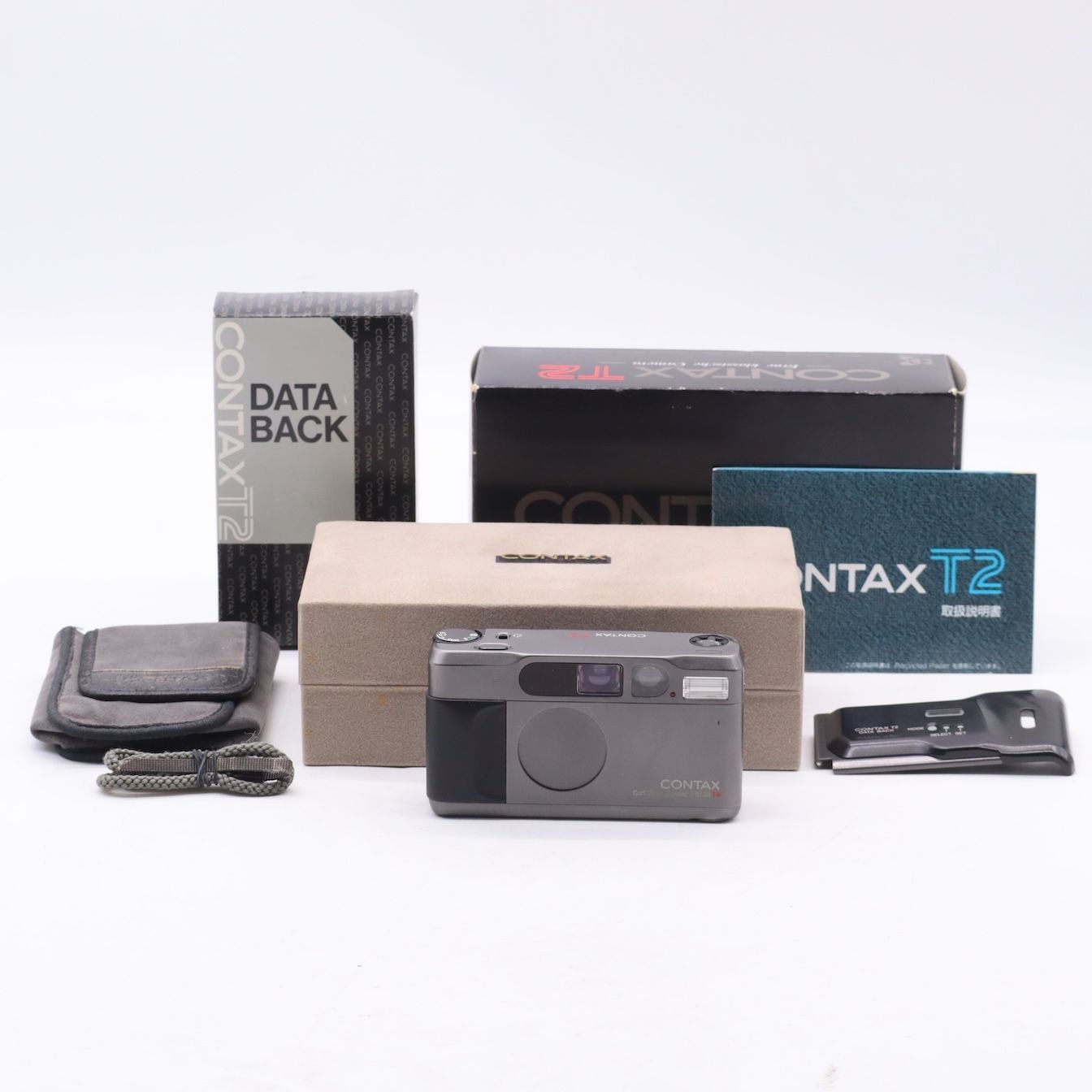 【美品】CONTAX T2 チタンブラック Amazon.com : Contax T2 Titanium Black 35mm Film Camera