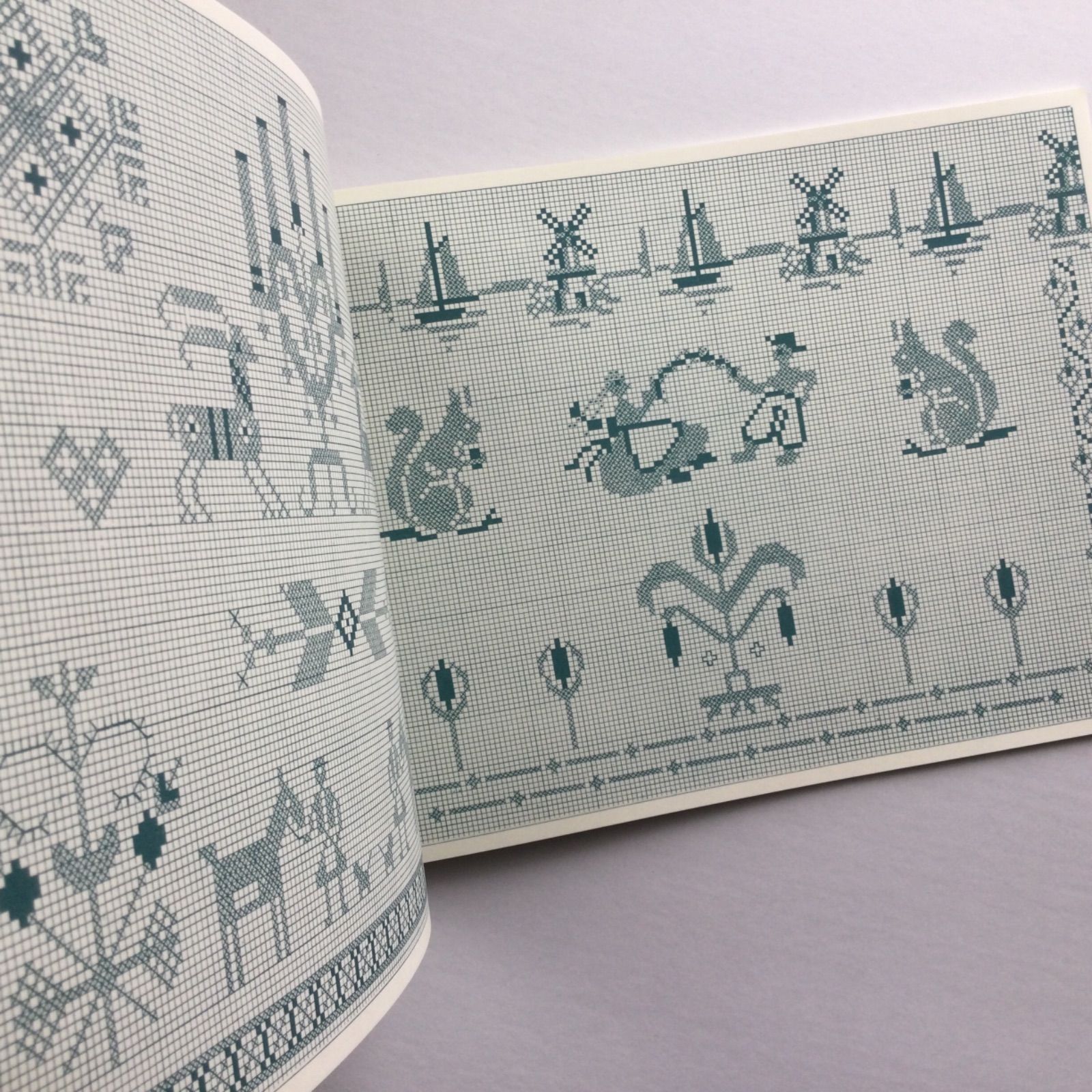 手芸本 クロス・ステッチ図案集 スウェーデンの伝統モチーフ 定価1320