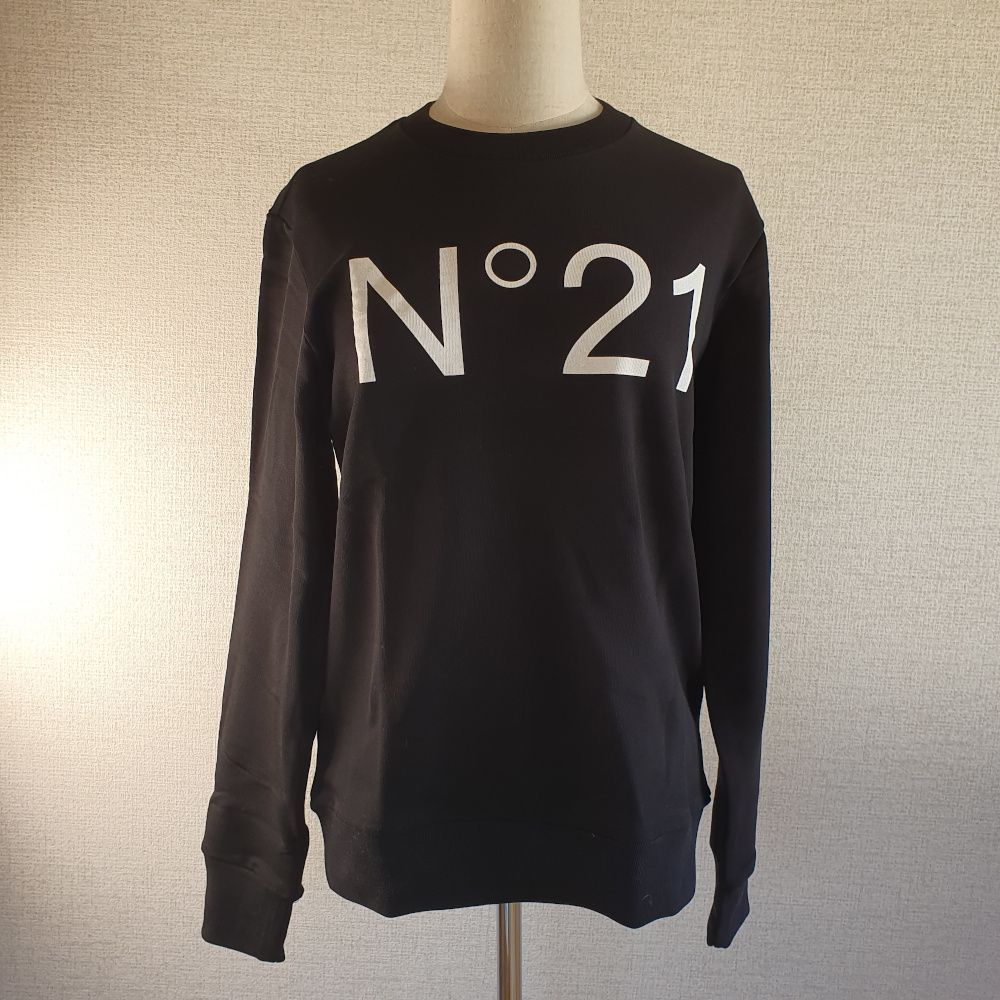 【新品・未使用】N°21KIDSキッズロゴスウェットシャツホワイト12Yサイズ