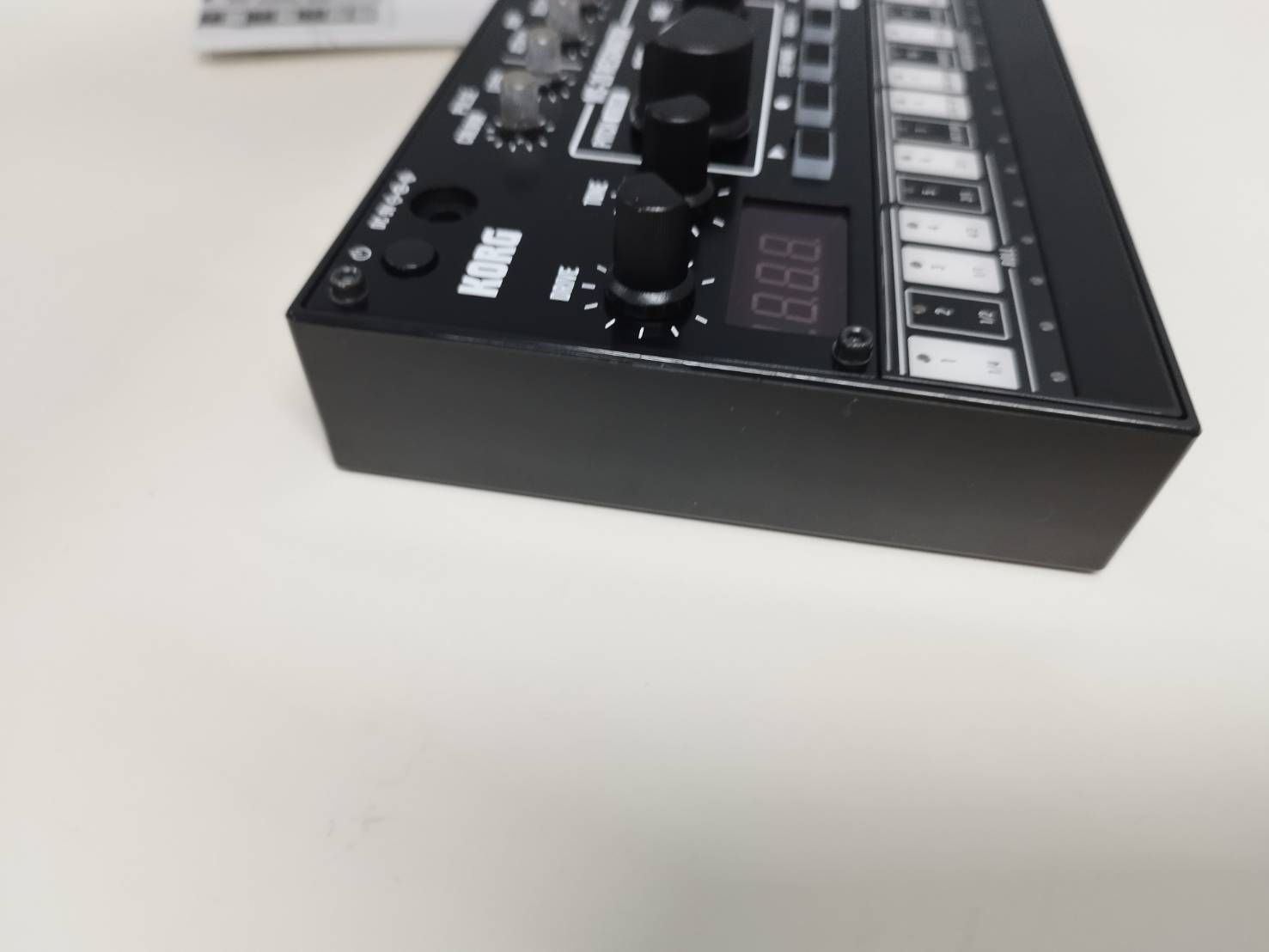 KORG volca kick アナログキックジェネレーター 純正アダプタ付き KORG volca kick アナログキックジェネレーター 【公式通販】