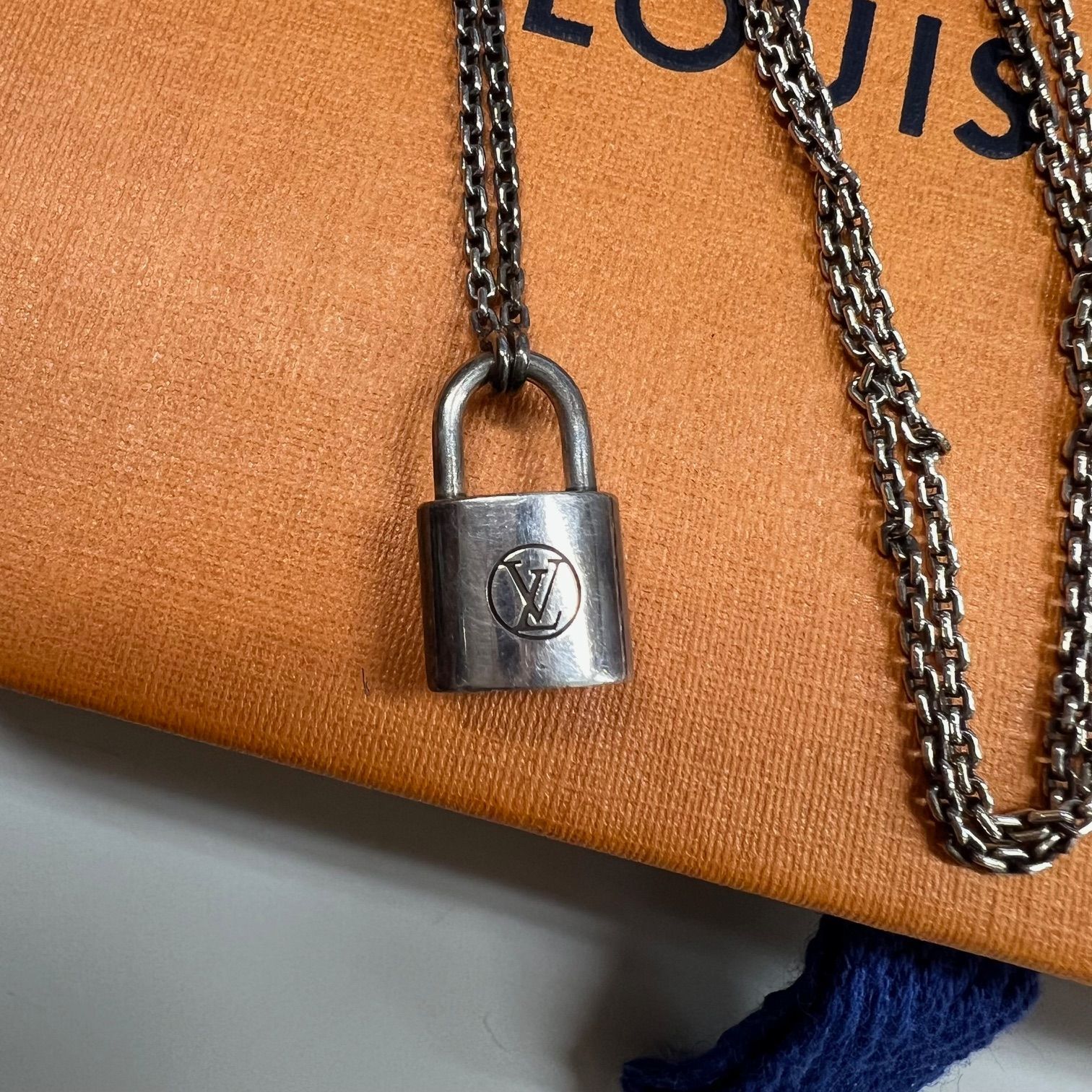 LOUIS VUITTON パンダンティフ ロックイットネックレス ルイヴィトン 
