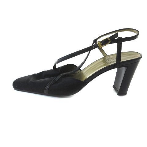新品　VALENTINOヴァレンティノ　ブラックスウェードパンプス　22.5 ヴァレンティノ ガラヴァーニ VALENTINO GARAVANI パンプス