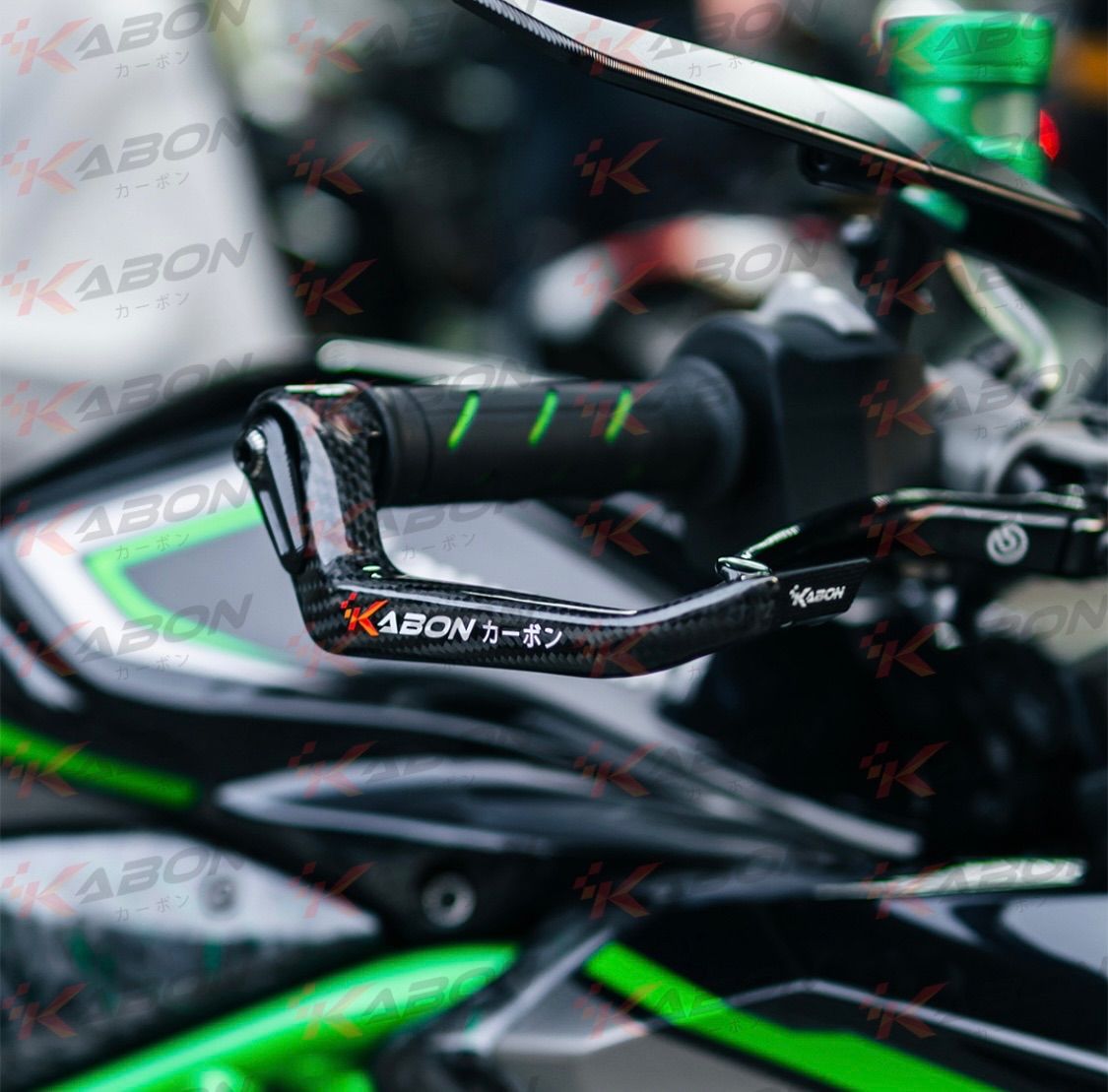 ZX25R カーボンレバーガード 受注製造 - メルカリ