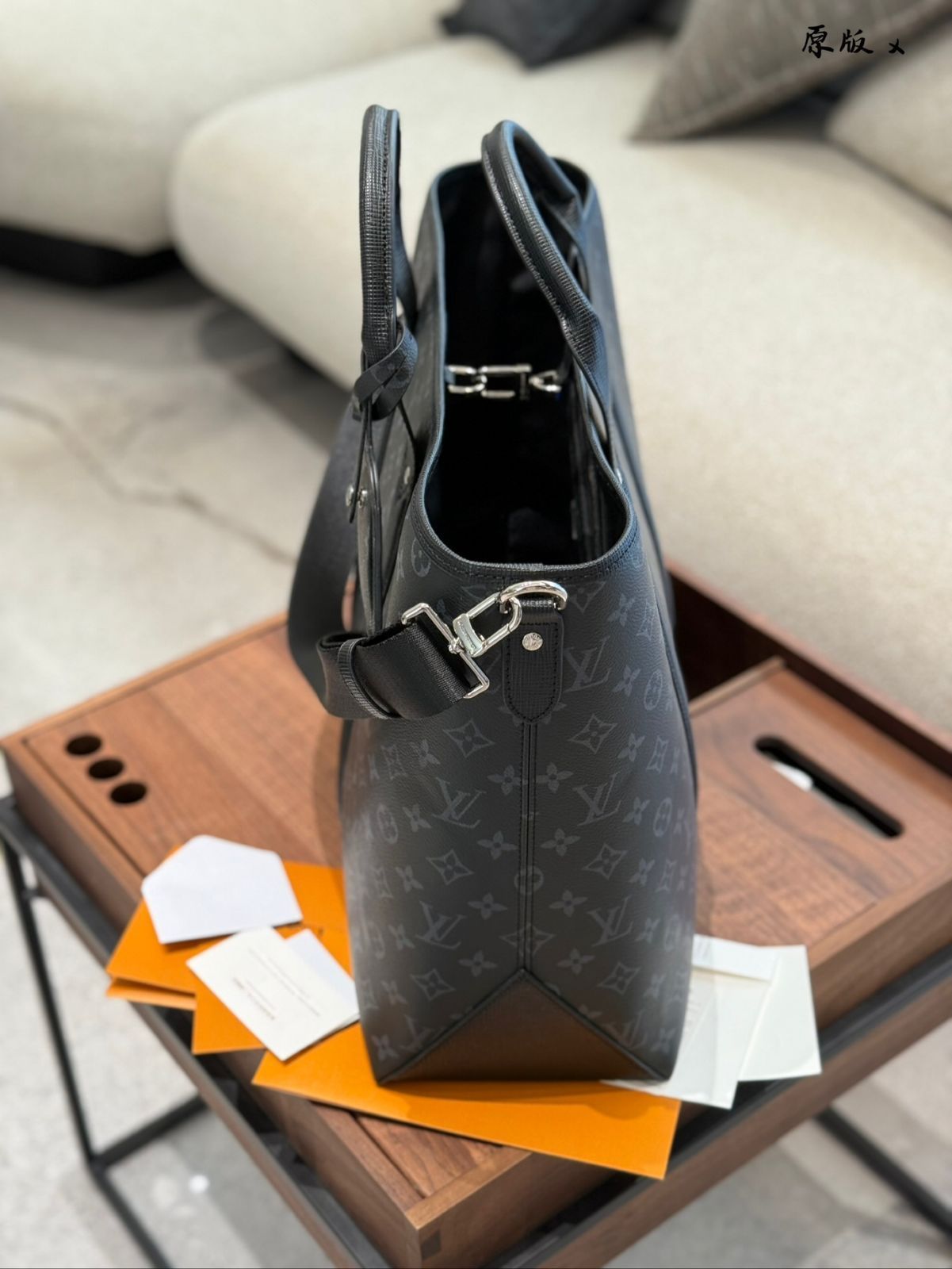 LOUIS VUITTON ルイヴィトン　ビジネスバッグ Louis Vuitton(ルイヴィトン)のメンズ ビジネスバッグ