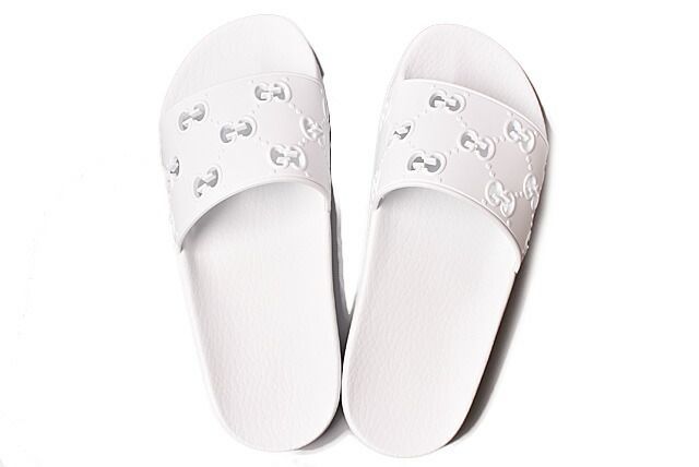 【極美品】【値下げ】GUCCI グッチ ラバーサンダル　ホワイト　サイズ: 39 極美品】【値下げ】GUCCI グッチ ラバーサンダルホワイトサイズ: 39