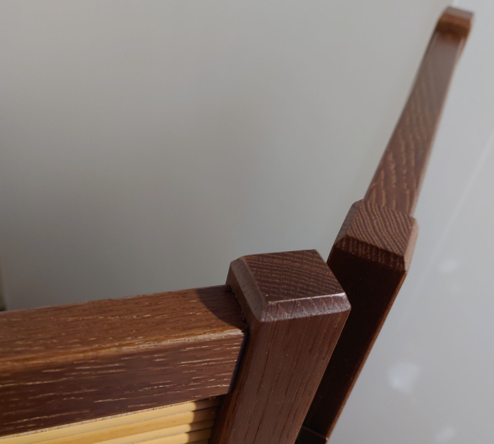 天然ヨシをベニヤ貼りの3連屏風 自由丁番使用小さめスクリーン 琥珀色