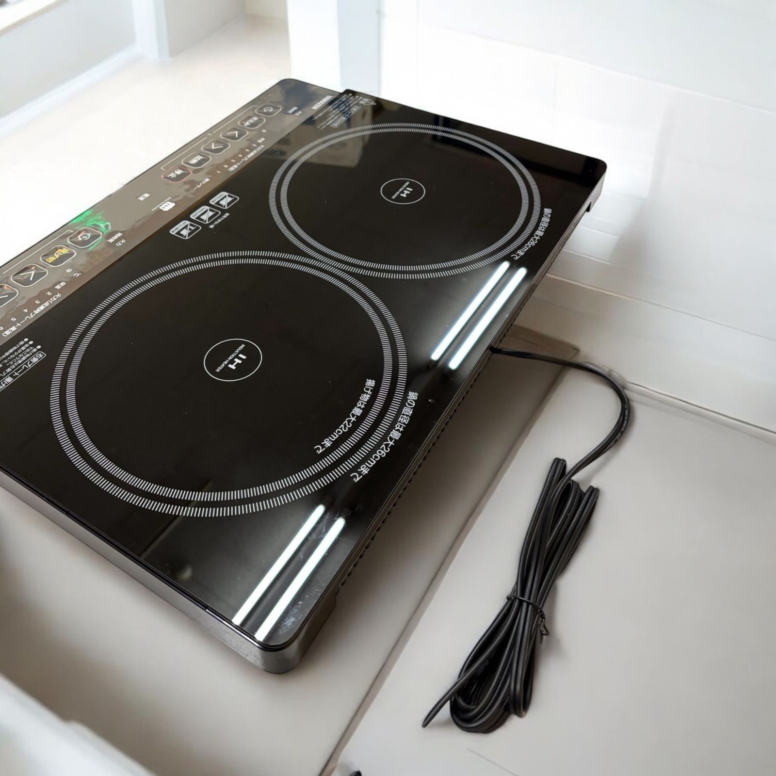 山善 2口 IHコンロ IHクッキングヒーター 1400W 脚付き IH調理器 工事不要 幅56cmタイプ タイマー機能 揚げ物対応 煮込みモード搭載 静音設計 ブラック YES-WL1456 B
