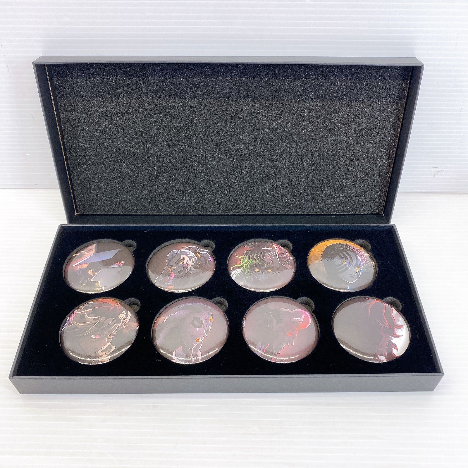 ◇ 鬼滅の刃 ワールドツアー キービジュアル 57mm 缶バッジセット 上弦